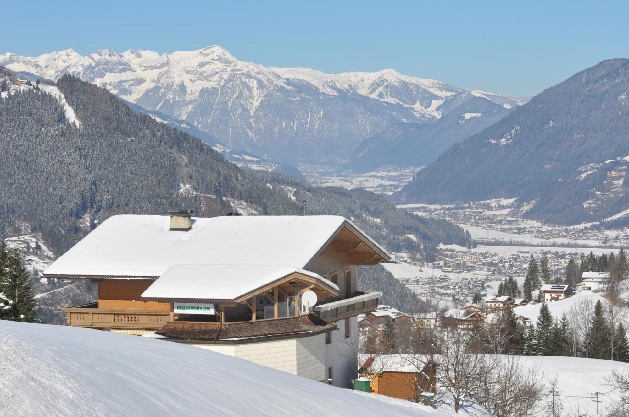 Ferienwohnung Ausblick Zillertal Hainzenberg Exterior foto