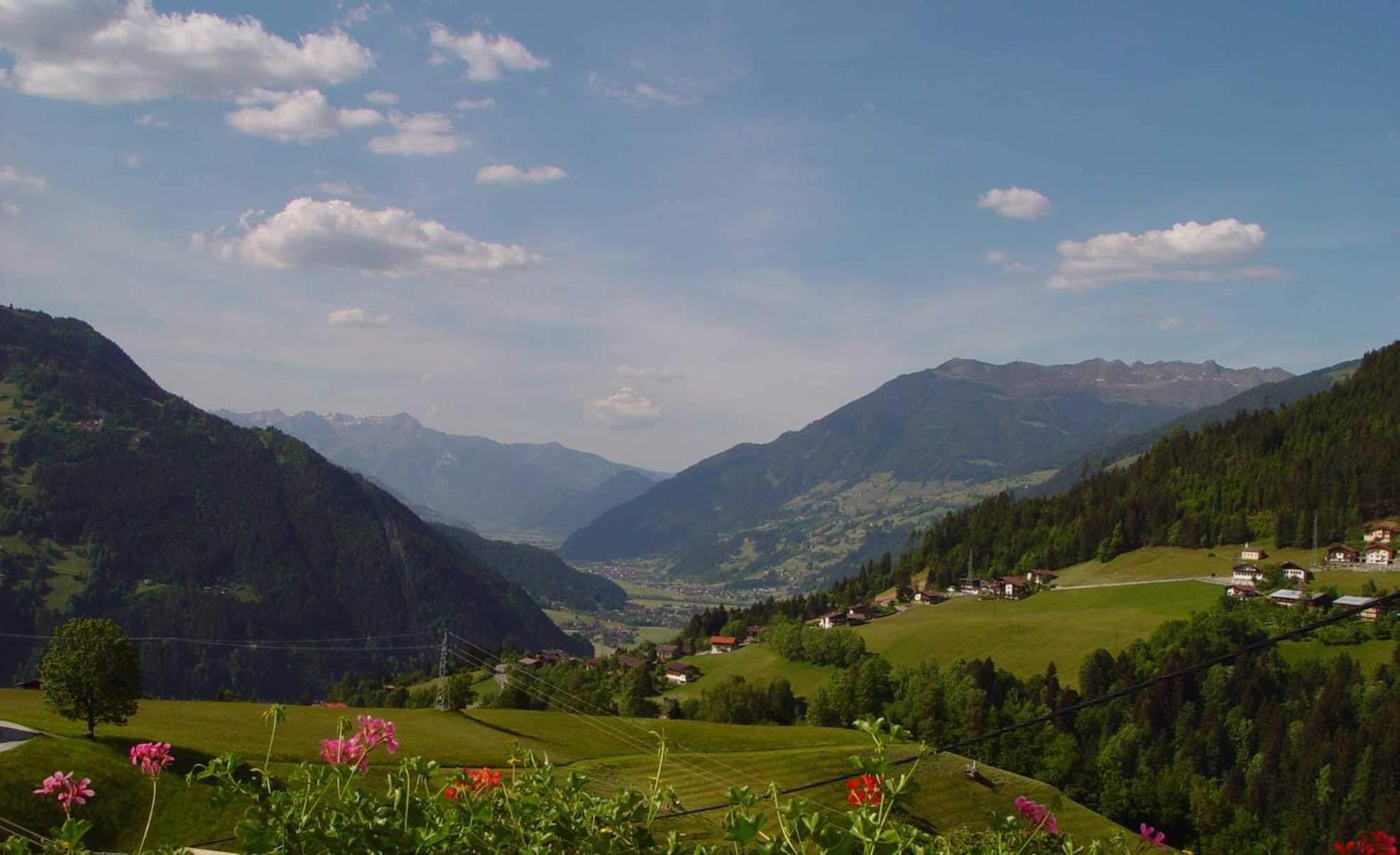 Ferienwohnung Ausblick Zillertal Hainzenberg Exterior foto
